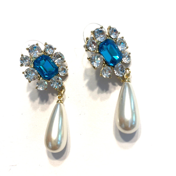 Dramatic Gold Pierced Earrings Drop & Dangle Pearl Teardrop & Blue Rhinestones - Picture 2 of 6